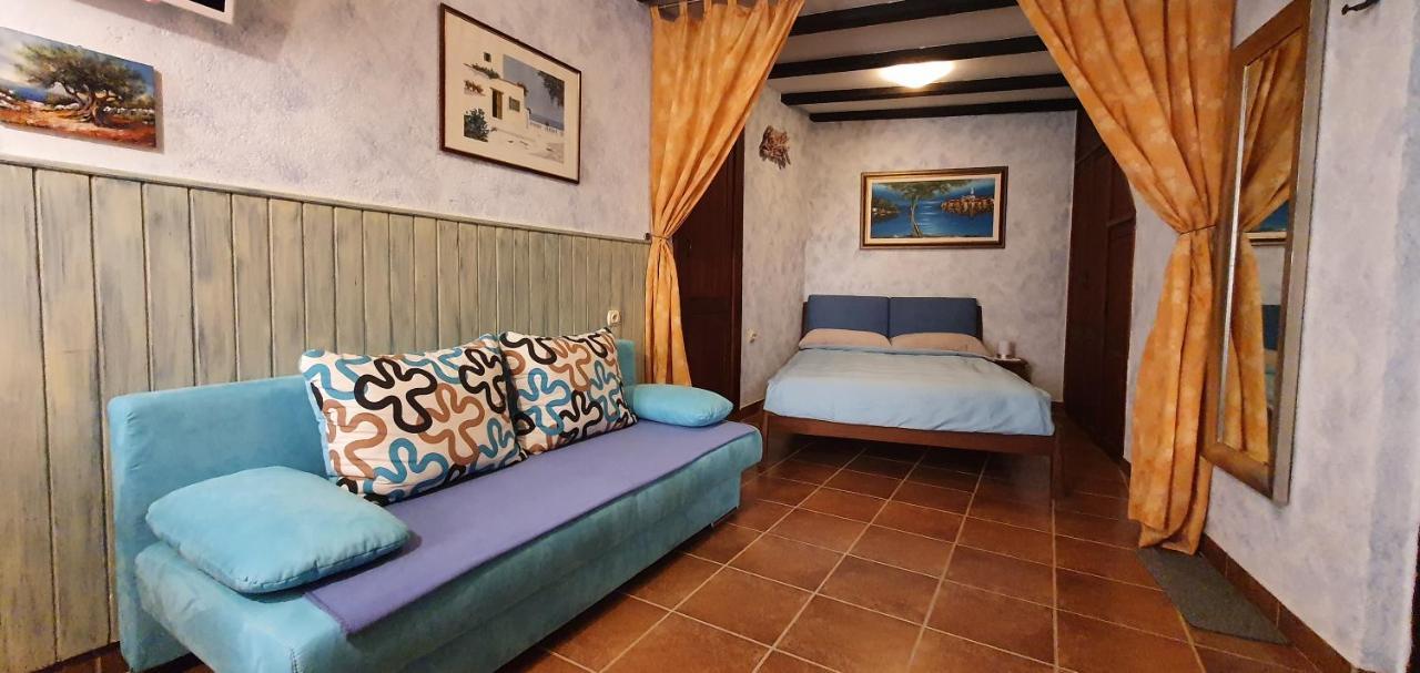 Studio Apartment Grisia Rovinj Exteriör bild